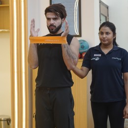 specialized physicians physical education and sport medicine delhi Synchrony Chiropractic & Sports Physiotherapy Clinic